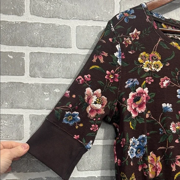 Sundance Dark Floralā 3/4 Sleeve Thermal Womens Size Medium Top - Picture 6 of 8